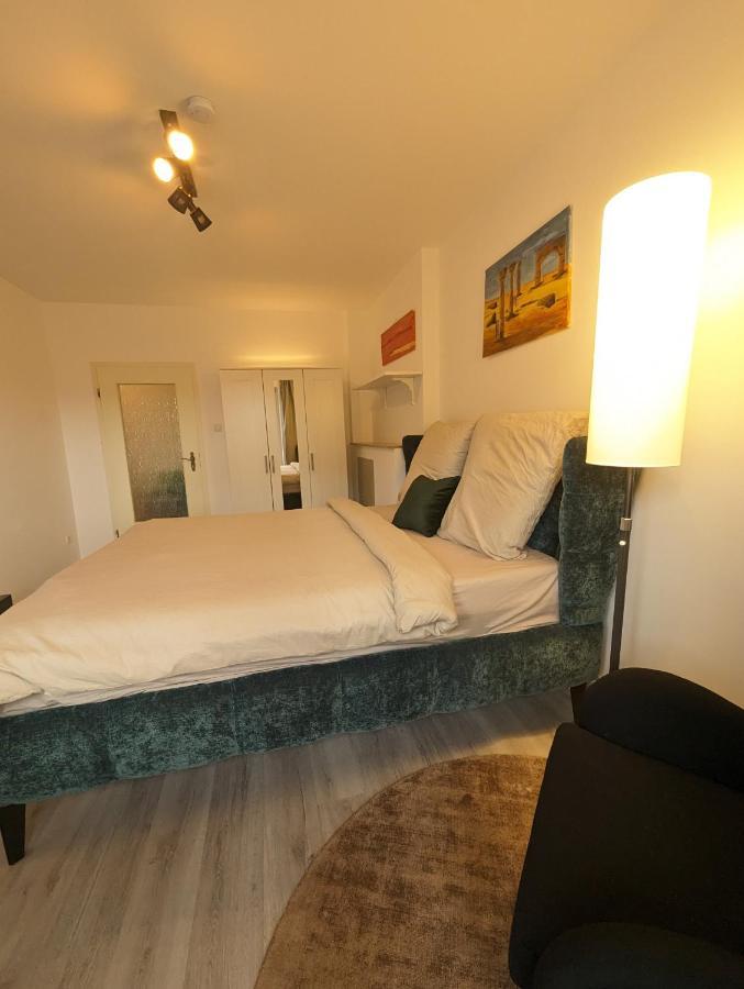 Gemuetliche Zimmer Im Herzen Der Stadt Em-Apartments Deutschland ビーレフェルト エクステリア 写真