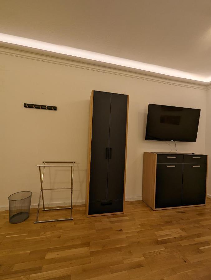 Gemuetliche Zimmer Im Herzen Der Stadt Em-Apartments Deutschland ビーレフェルト エクステリア 写真