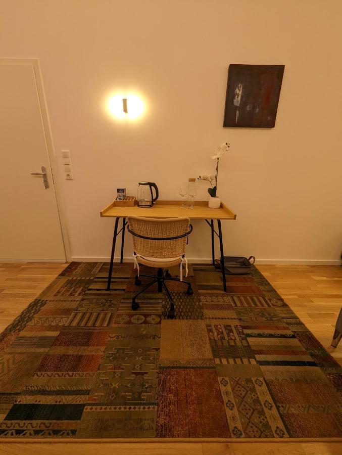 Gemuetliche Zimmer Im Herzen Der Stadt Em-Apartments Deutschland ビーレフェルト エクステリア 写真